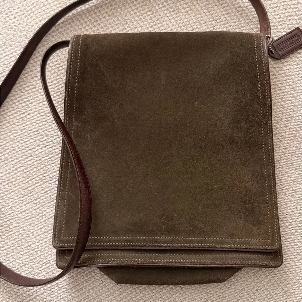 Rare Vintage Coach Olive Suede Leather Crossbody Bag - Picture 4 of 12